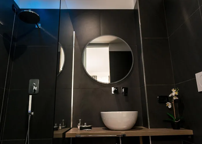 St Peter Manor 2 - St Peter Manor 3 4*