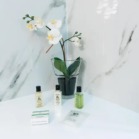 St Peter Manor 2 - St Peter Manor 3 4*